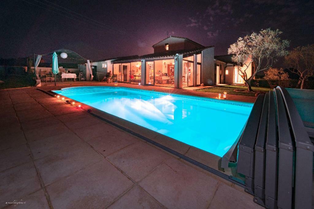 Les Secrets Du Mistral Bed & Breakfast Valensole Exterior foto