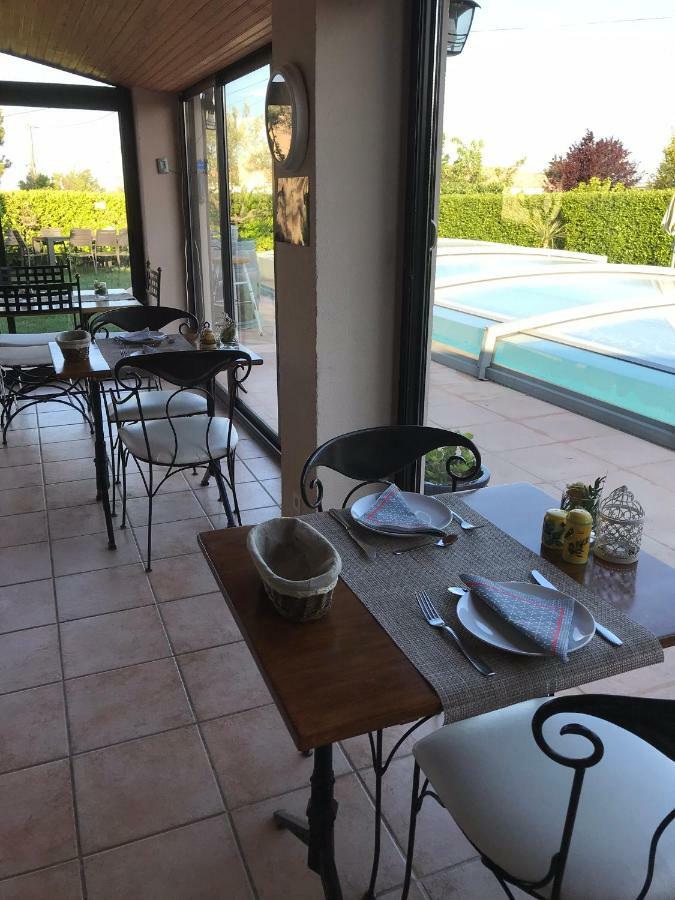 Les Secrets Du Mistral Bed & Breakfast Valensole Exterior foto
