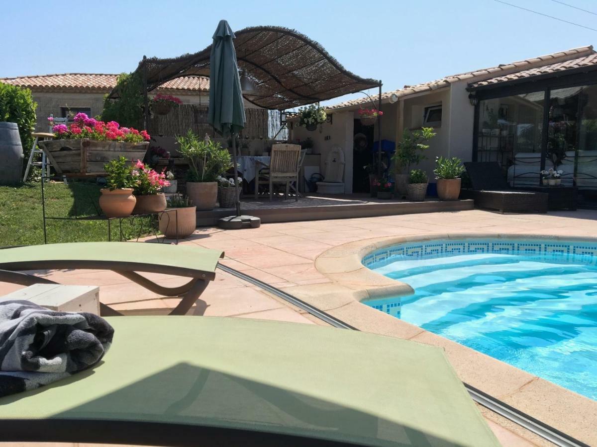 Les Secrets Du Mistral Bed & Breakfast Valensole Exterior foto
