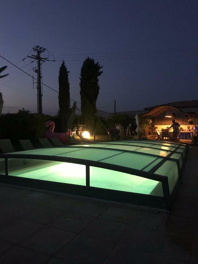 Les Secrets Du Mistral Bed & Breakfast Valensole Exterior foto