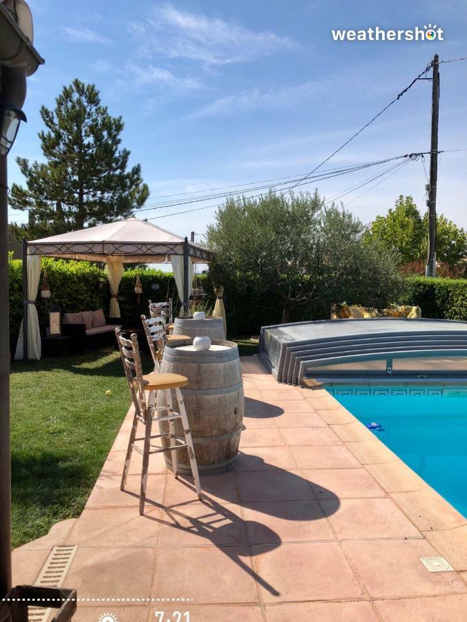 Les Secrets Du Mistral Bed & Breakfast Valensole Exterior foto